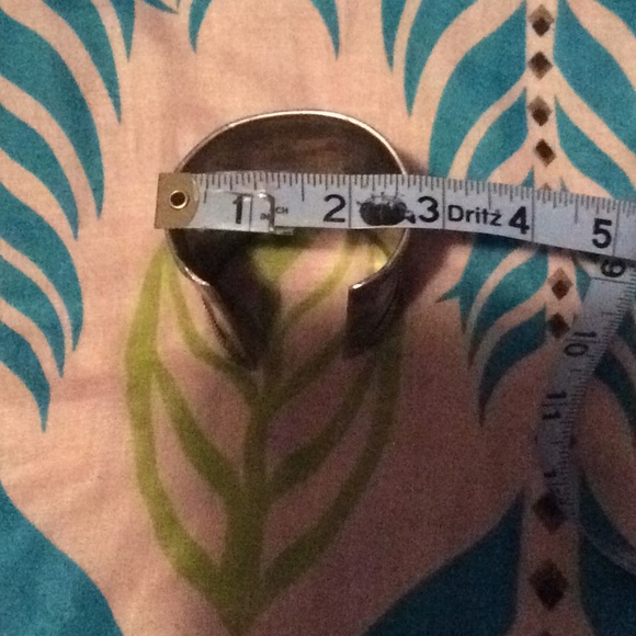 Cuff bracelet - Picture 9 of 9